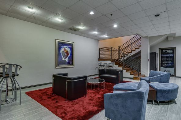 Office For Lease: 630 E Southlake Blvd, Southlake, TX 76092